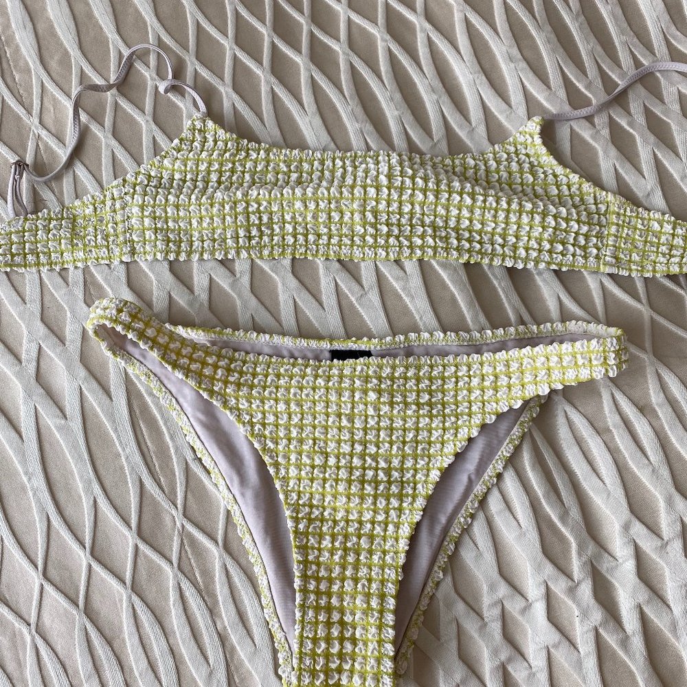 Triangl swimwear bikini small